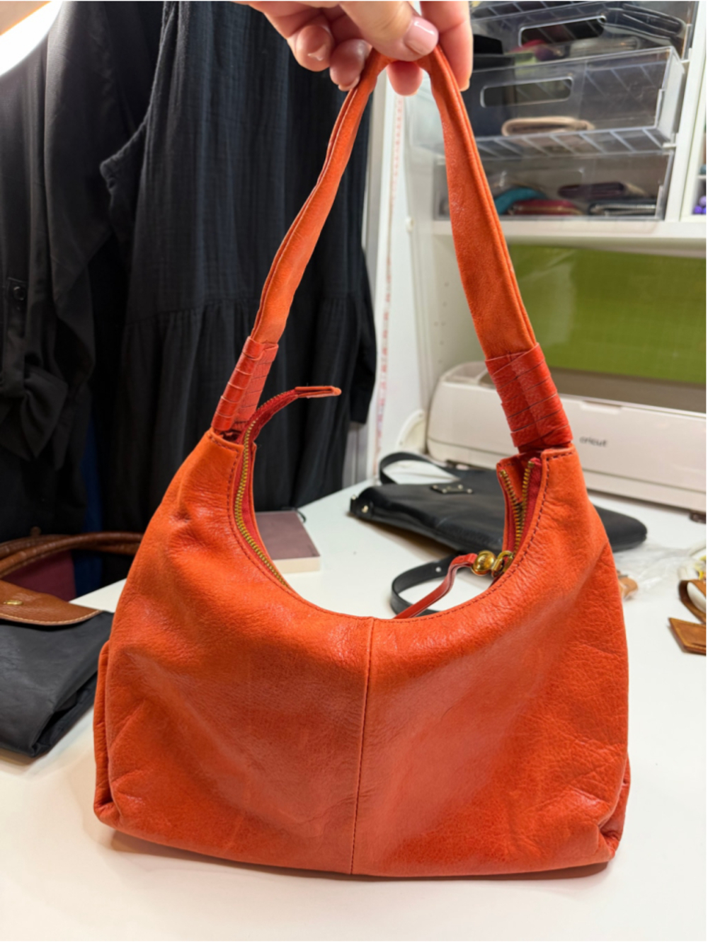 Women's Hobo Leather Hobo Bag One Size Orange Gold